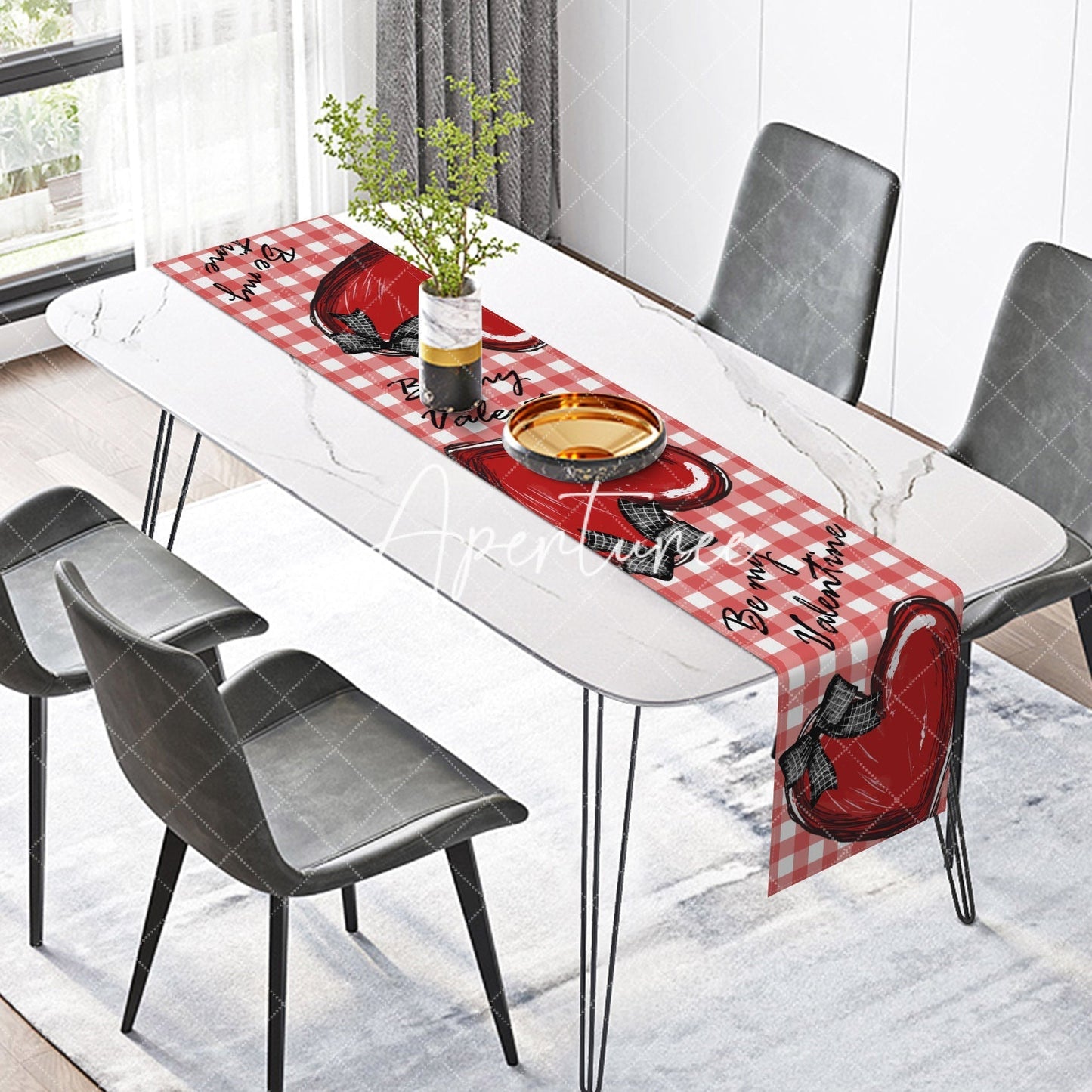 Aperturee Red White Plaid Heart Be My Valentine Table Runner